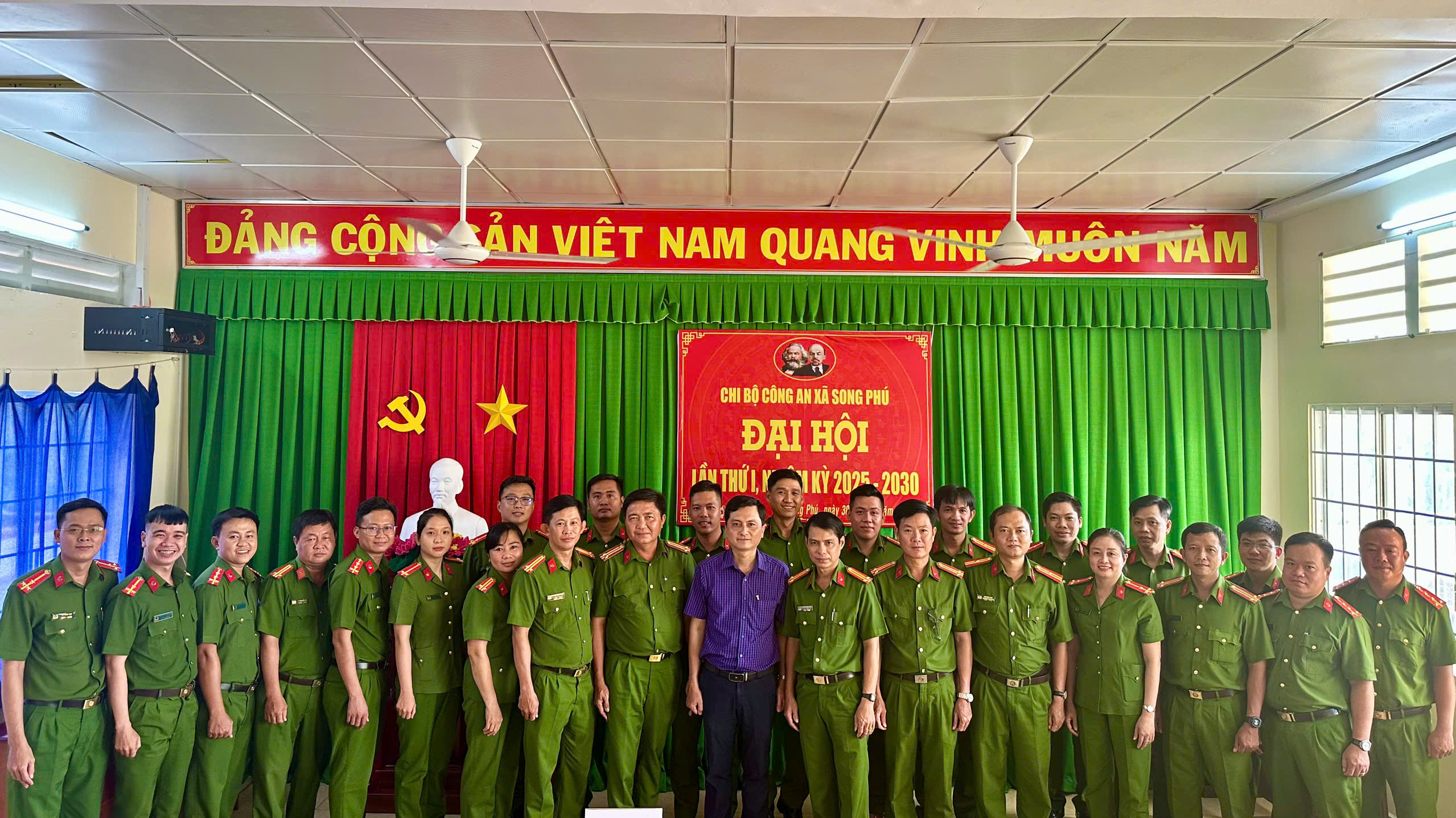 CÔNG AN XÃ SONG PHÚ TỔ CHỨC ĐẠI HỘI ĐẢNG VIÊN
 LẦN THỨ I, NHIỆM KỲ 2025 - 2030
