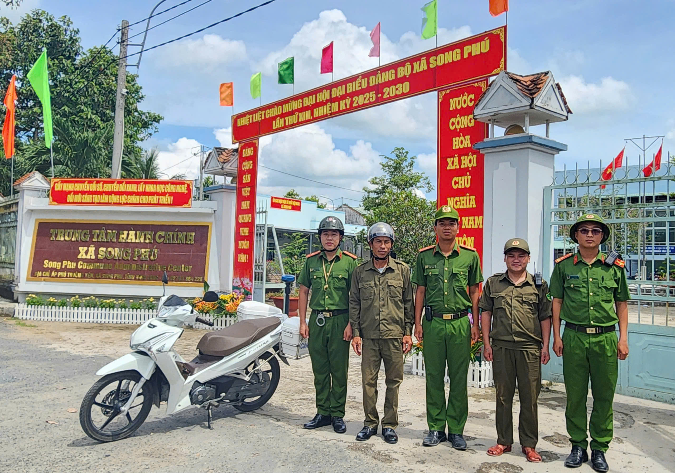 Bảo vệ an ninh, an toàn Đại Hội đại biểu Đảng bộ xã Song Phú, lần thứ XIII, nhiệm kì 2025 - 2030 